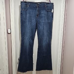 Fashion Nova Plus 22 Stretch Low Rise Flare Jean